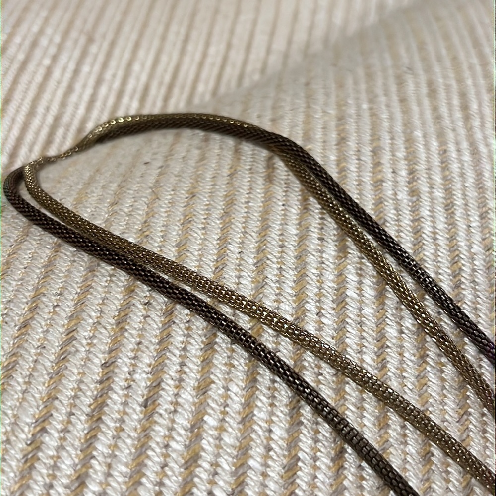 Two Metal Necklaces - Picture 4 of 7